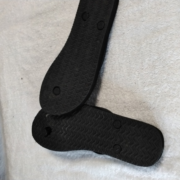 Flip flops - Picture 3 of 4